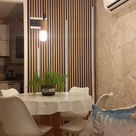 Dom wakacyjny Kuca Za Odmor Dragozet Pag Town